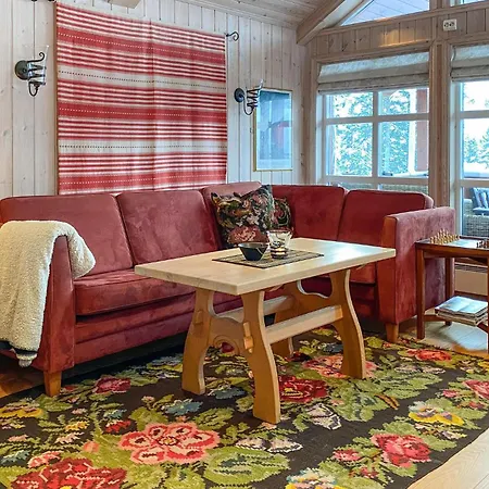 Feriehus 4 Bedroom Cozy Home In Lesjaverk