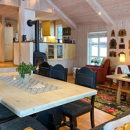 Feriehus 4 Bedroom Cozy Home In Lesjaverk